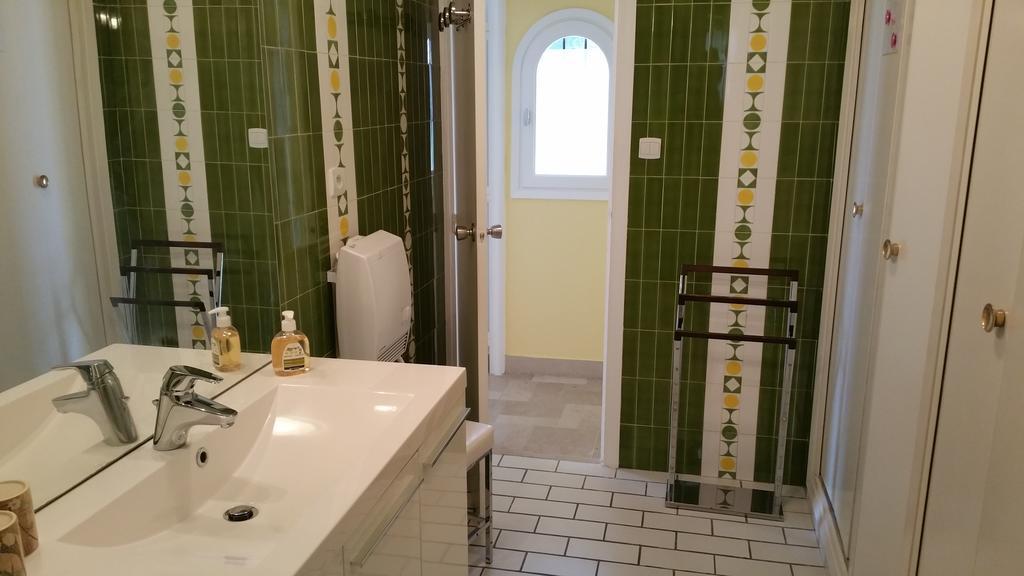 Chambres D'Hotes Et Gites Al Pati Sorede Bagian luar foto